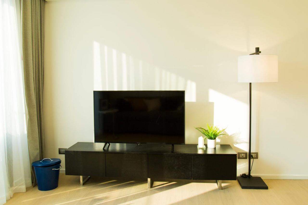 Sukhumvit 11#Luxury#Pool#Gym#Bts Nana&Mrt Sukhumvit#1Br#Max4Ppl Apartment Банкок Екстериор снимка