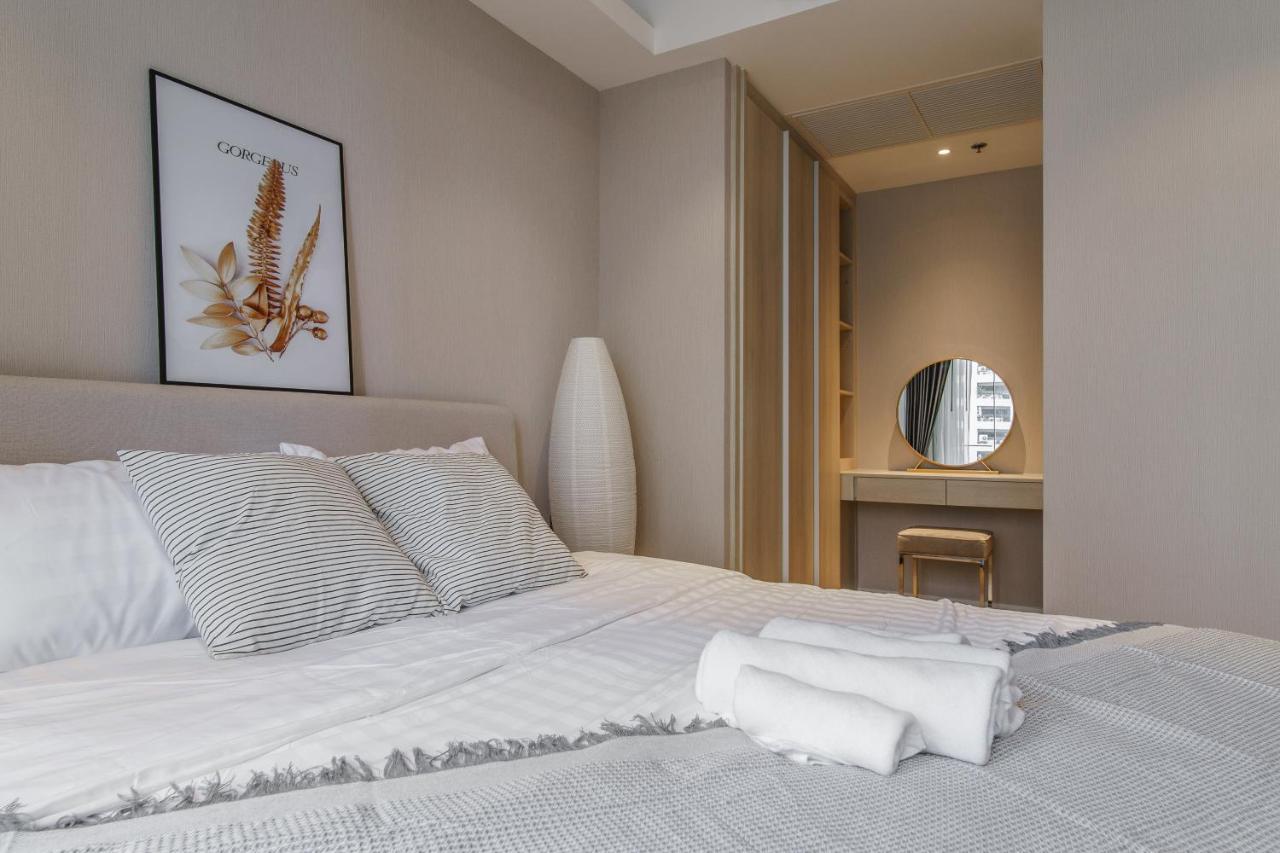 Sukhumvit 11#Luxury#Pool#Gym#Bts Nana&Mrt Sukhumvit#1Br#Max4Ppl Apartment Банкок Екстериор снимка