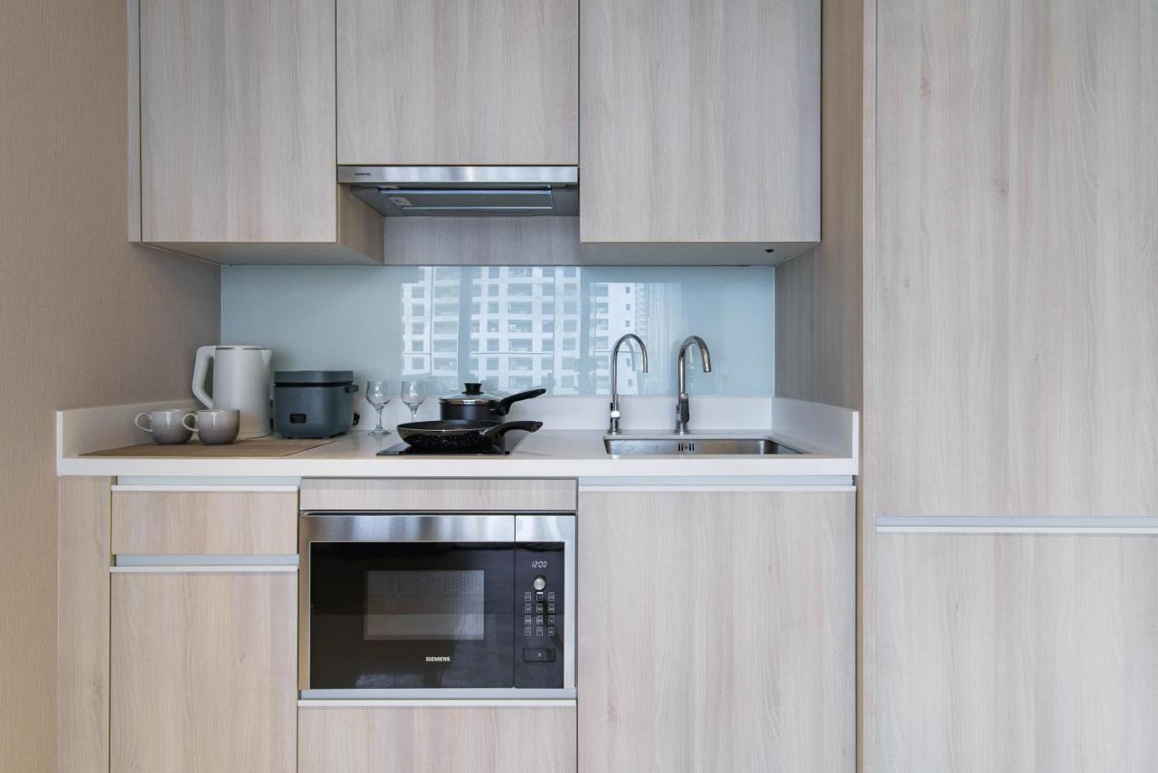 Sukhumvit 11#Luxury#Pool#Gym#Bts Nana&Mrt Sukhumvit#1Br#Max4Ppl Apartment Банкок Екстериор снимка