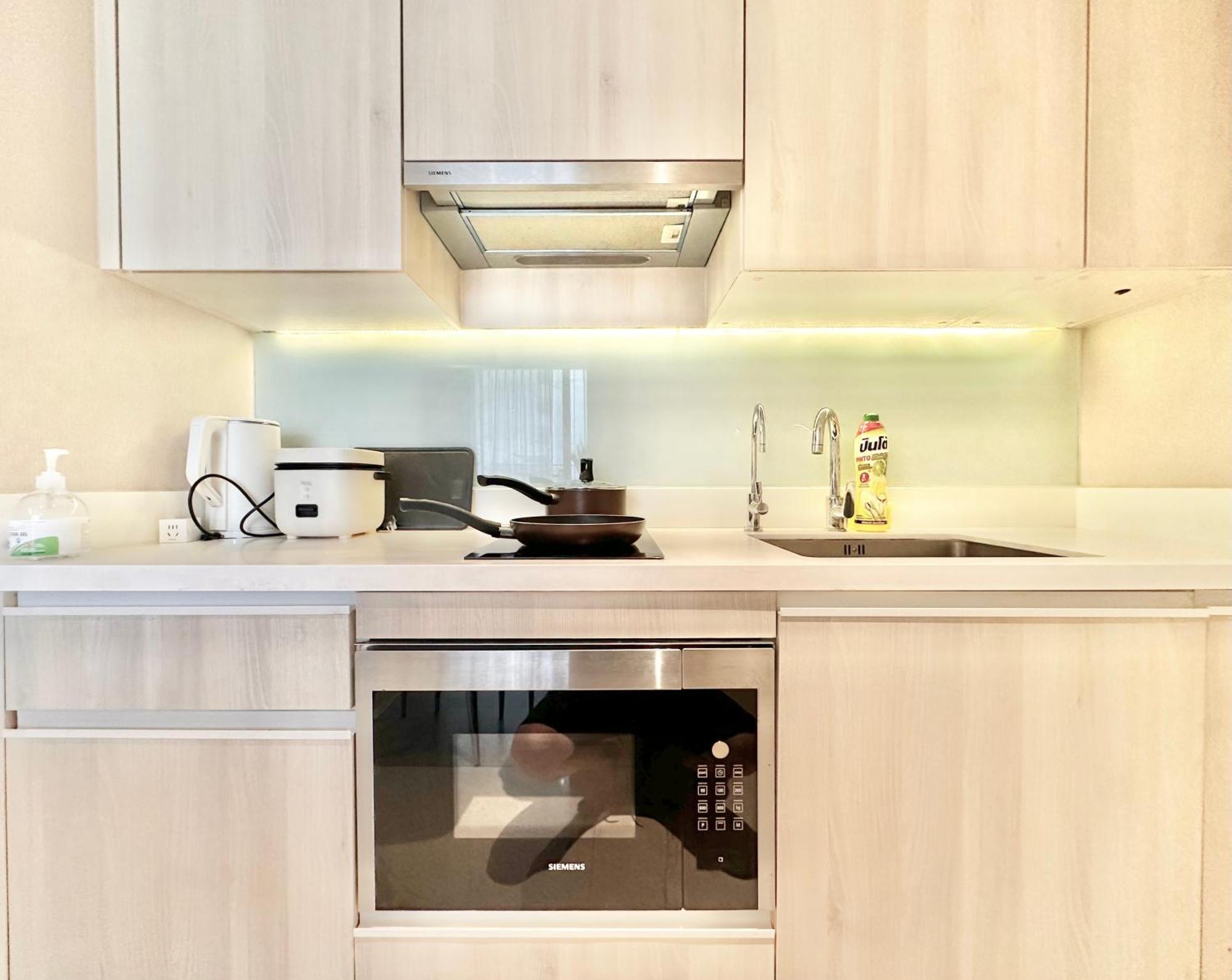 Sukhumvit 11#Luxury#Pool#Gym#Bts Nana&Mrt Sukhumvit#1Br#Max4Ppl Apartment Банкок Екстериор снимка