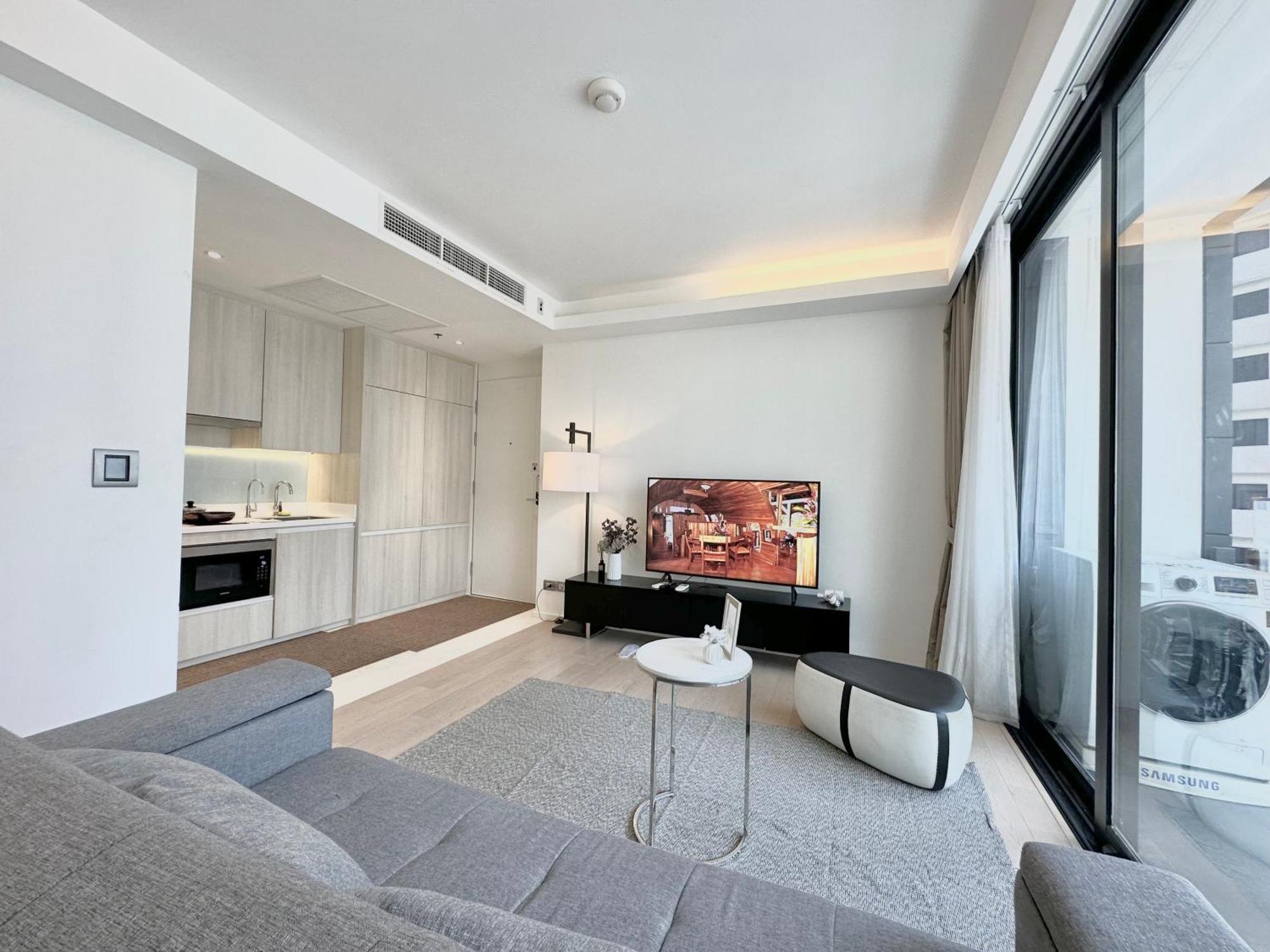 Sukhumvit 11#Luxury#Pool#Gym#Bts Nana&Mrt Sukhumvit#1Br#Max4Ppl Apartment Банкок Екстериор снимка