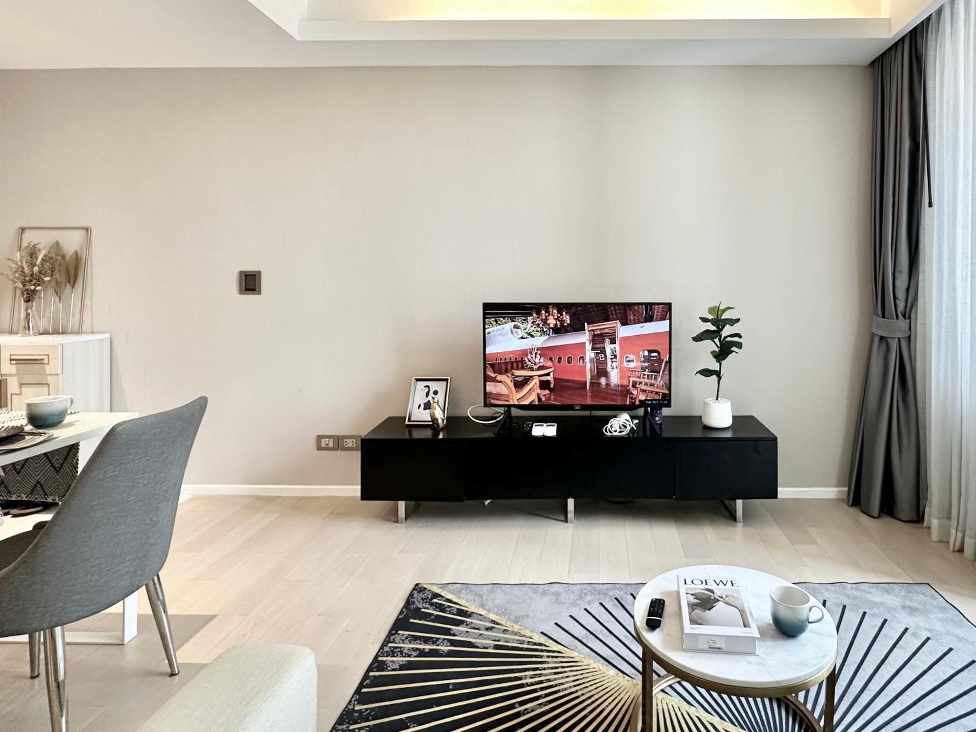 Sukhumvit 11#Luxury#Pool#Gym#Bts Nana&Mrt Sukhumvit#1Br#Max4Ppl Apartment Банкок Екстериор снимка