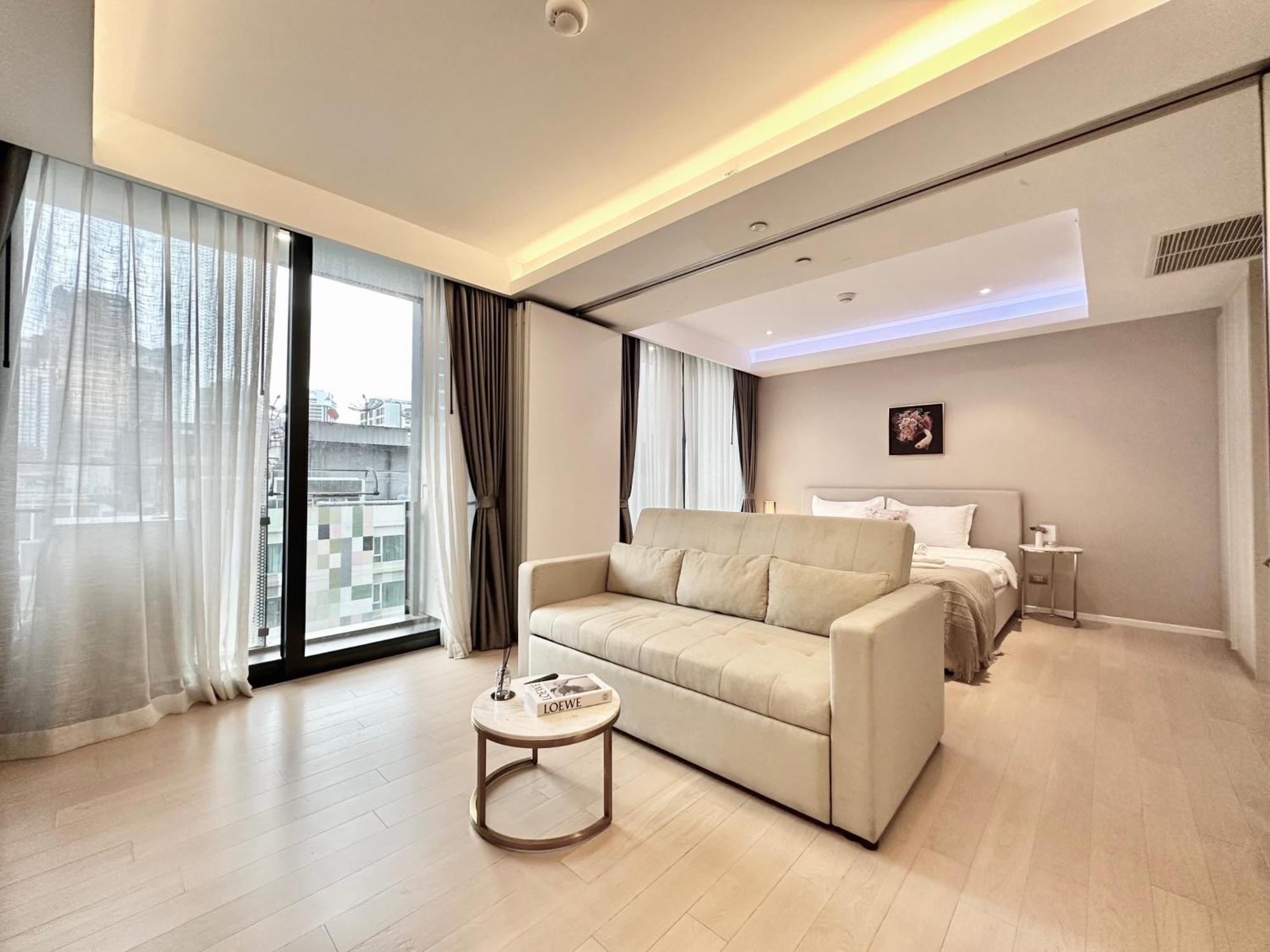 Sukhumvit 11#Luxury#Pool#Gym#Bts Nana&Mrt Sukhumvit#1Br#Max4Ppl Apartment Банкок Екстериор снимка